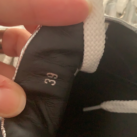 Moncler Ariel silver sneakers - Picture 11 of 11